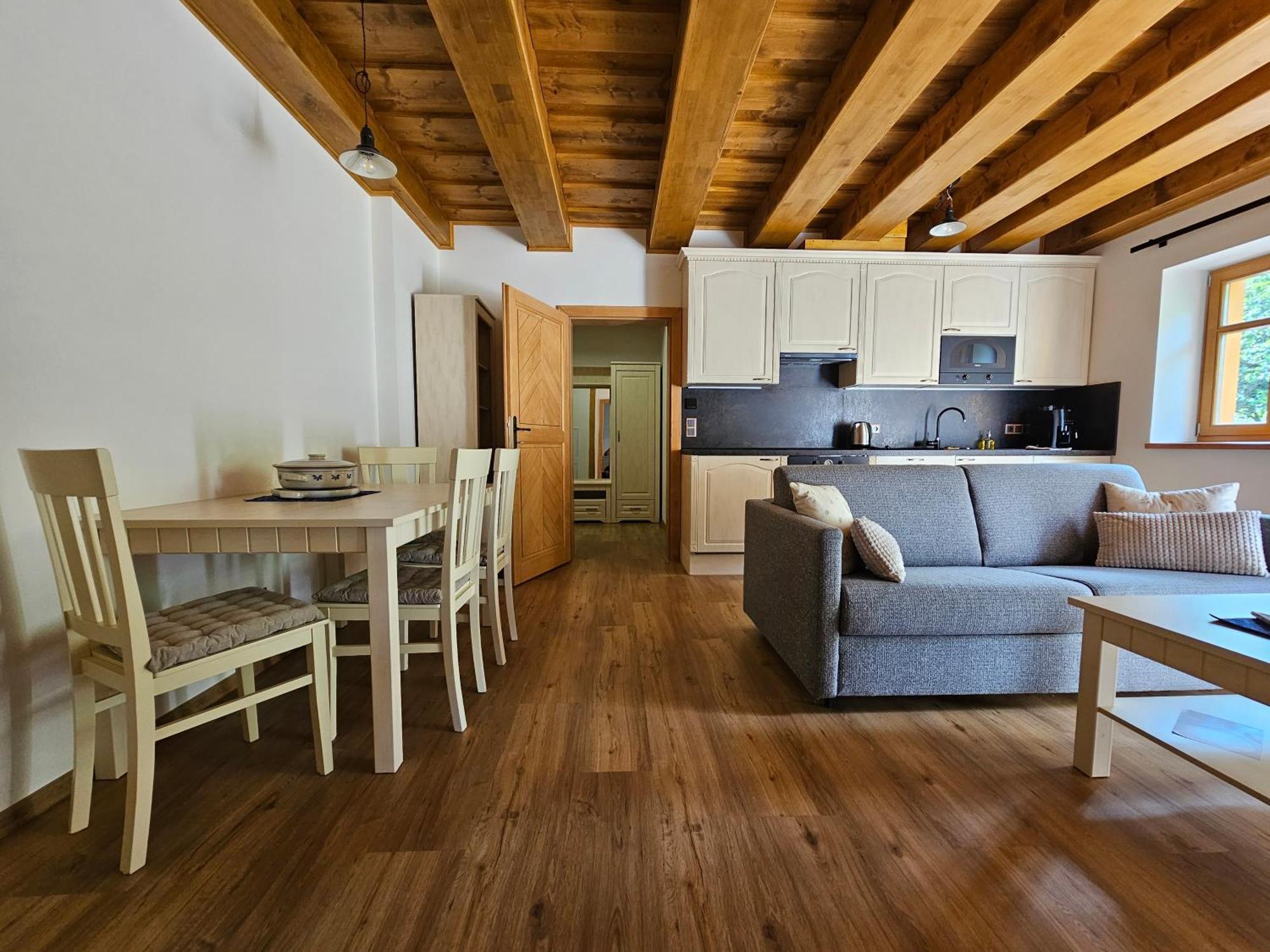 Apartmany Jezerne Velke Karlovice Exterior photo