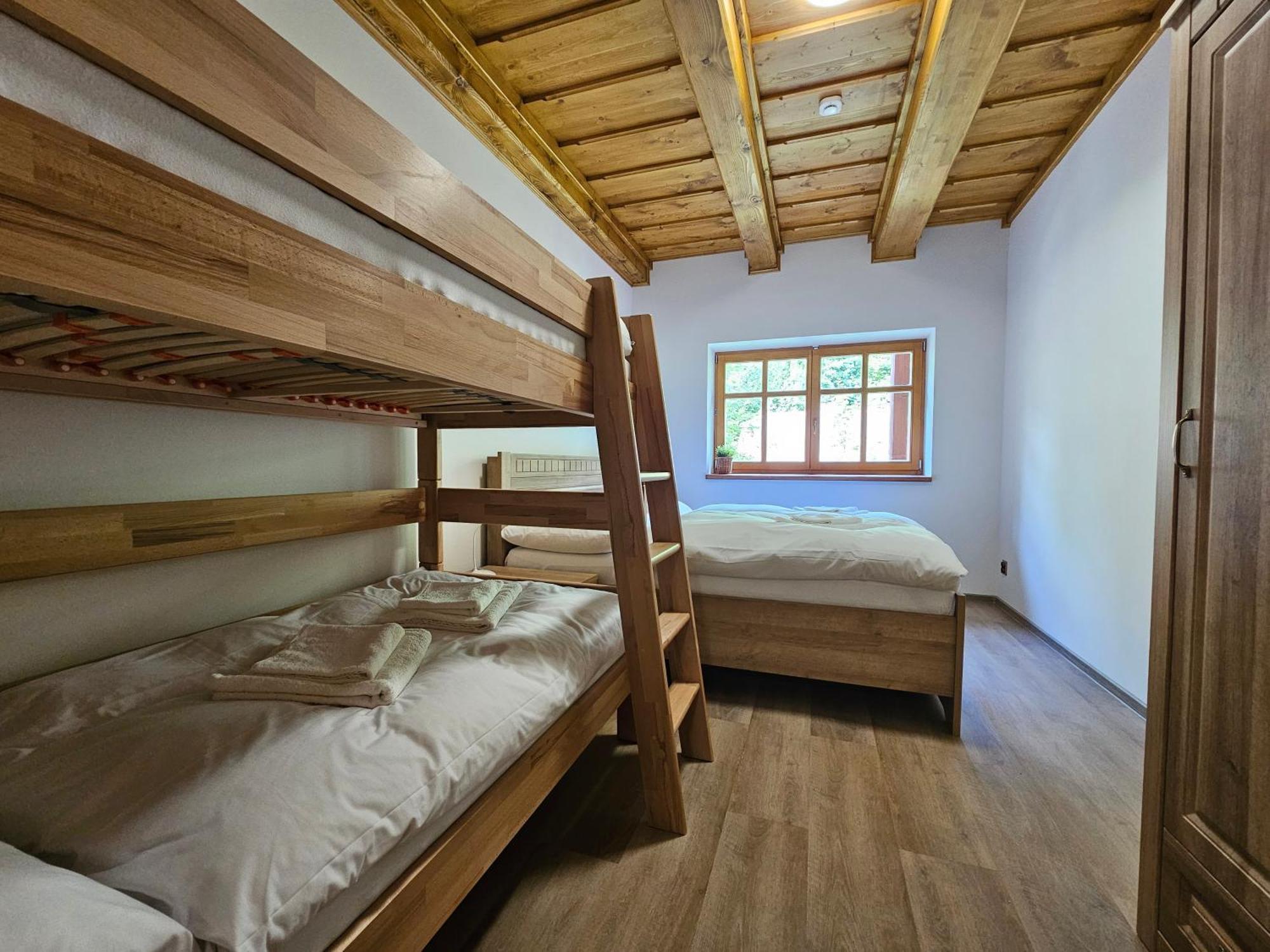 Apartmany Jezerne Velke Karlovice Exterior photo